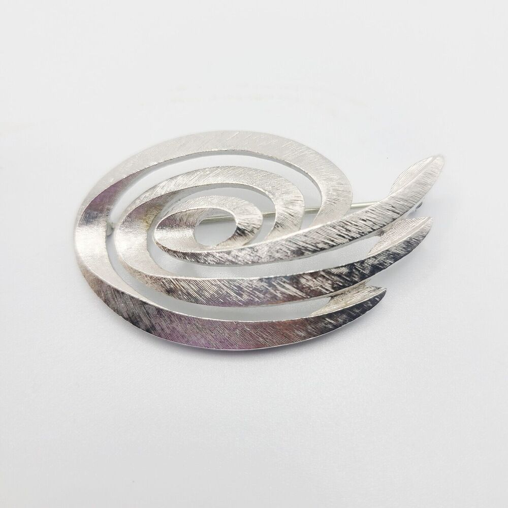 Vintage Estate Signed Monet Brushed Silver Tone Brooch Pin Spiral Swirl Textured